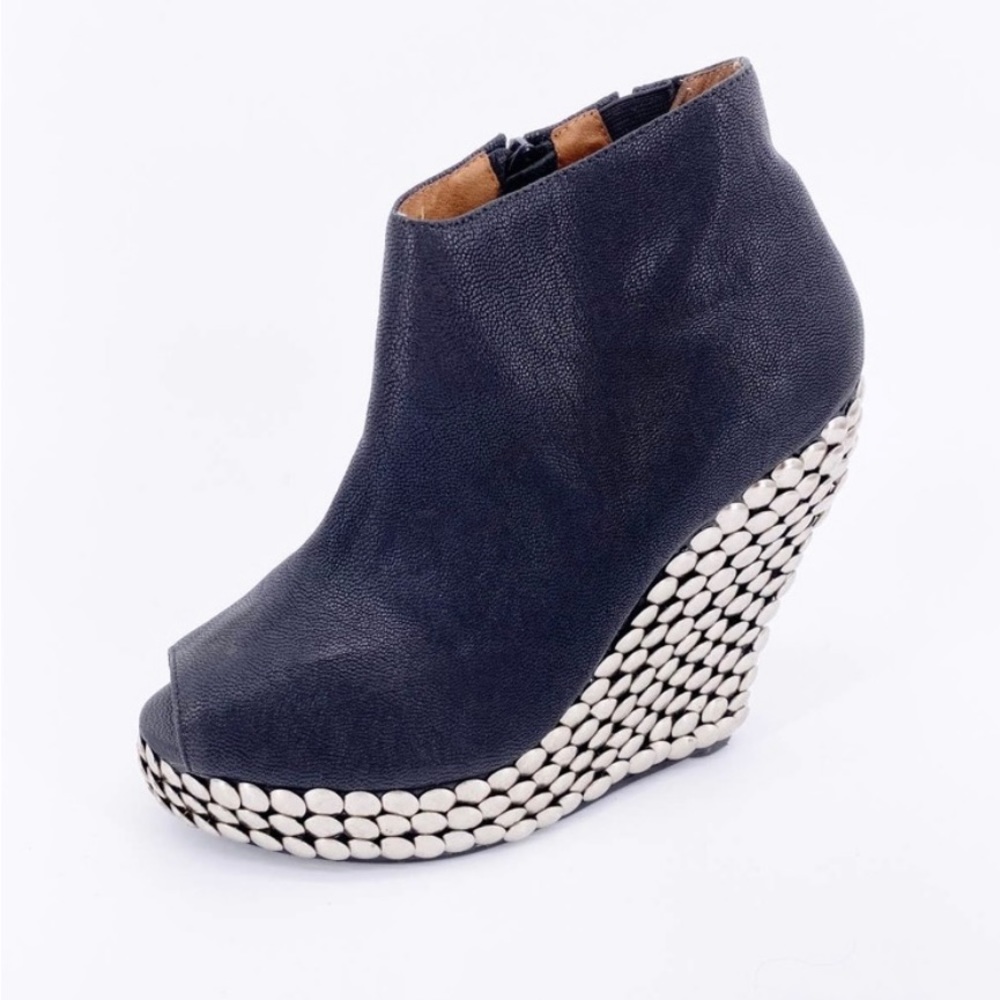 Jeffrey Campbell Tick Platform Heel Black Leather Havana Last (damaged heel)